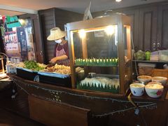 -彩虹云霄酒店76&78层国际自助餐