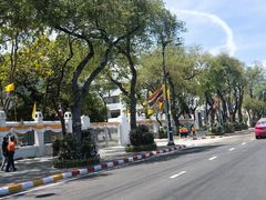 -皇家田广场(อนุสาวรีย์ทหารอาสา)