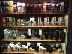 零售区-星巴克(广州动漫星城东区店)