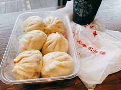 猪肉大葱包子-庆丰包子铺(西单店)