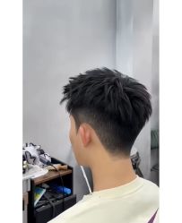 -阿兵荣辉美容理发有限公司