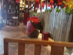 -老滇山寨•云南特色菜•地方菜•民族风情歌舞表演(金碧店)