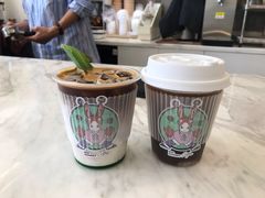 -red donkey coffee