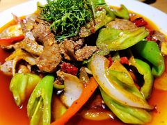 -大众跷脚牛肉馆·非遗传承单位(峨眉山店)