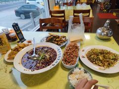 -雪湖煜辰鱼头老店(雪野湖店)
