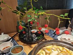 -一朵菌·野生菌探索家火锅(南亚店)