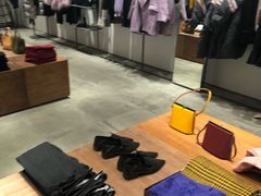-URBAN REVIVO(西安Momopark店)