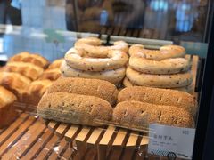 -Dough&Joe团憩(瑞虹天地月亮湾店)