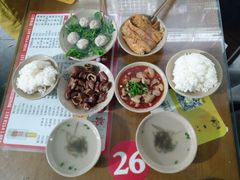 -周肥肠(江油总店)