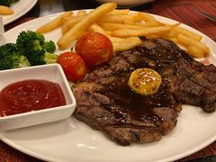 -WOLFGANG PUCK KITCHEN & BAR(迪士尼小镇店)