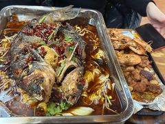 -老东镇啤酒屋海鲜加工·蒸汽海鲜·海鲜烧烤(台东店)