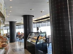 -宝利来国际大酒店-凤凰阁旋转餐厅