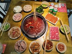 -爱妻·非遗鲜牛排火锅(川音店)
