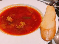 罗宋汤配奶香片-半秋山西餐厅(巴南万达广场店)