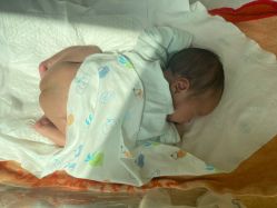 -菁幼月子会所(儿童医院店)