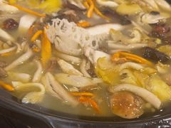 -草墩罗非鱼庄•野生菌•腊排骨(七星街上段店)