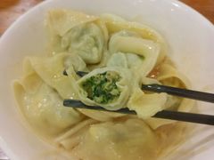 荠菜肉馄饨-潘国仙耳光馄饨(黄家阙路店)