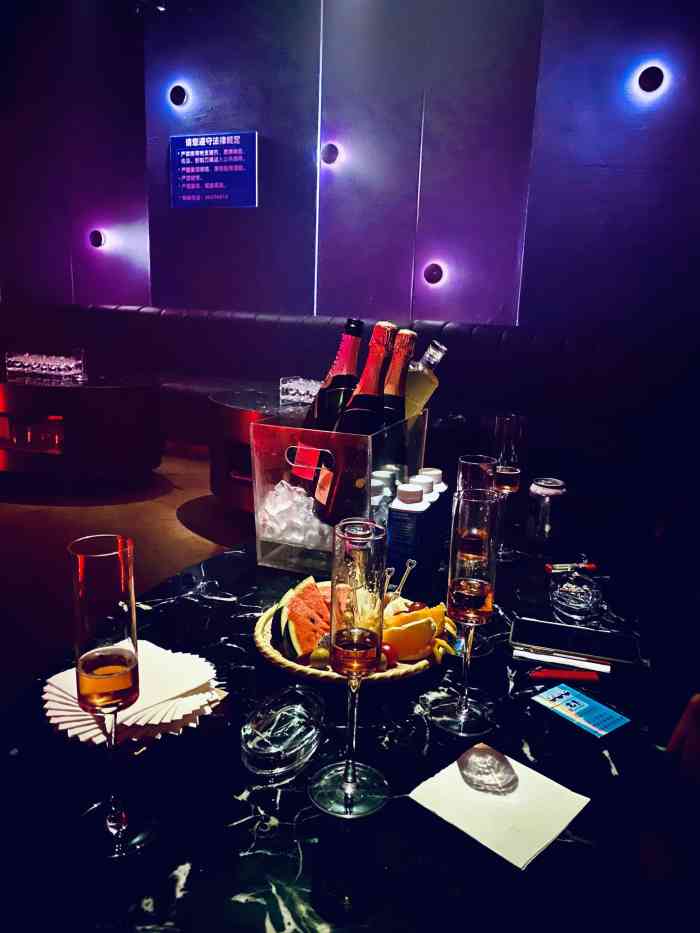 flexroom-"这家应该是近期成都最火爆的夜店 作为潮流.