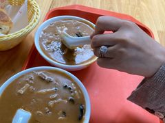 -方中山胡辣汤(成都首店)