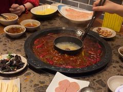 -舒家大院重庆老火锅(纪念塔店)