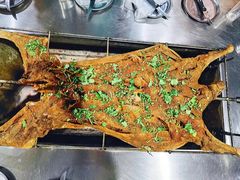 -赵二娃烤全羊