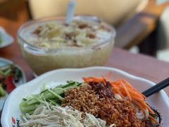 大理特色凉米线-云隐小厨·传统大理美食(复兴路店)