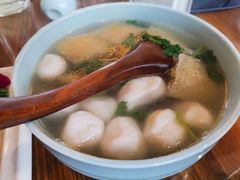 香菜鱼圆汤-双塔老饭店