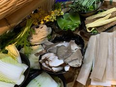 -烂摊摊火锅集市(长安总店)