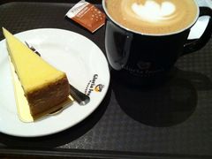 -Gloria Jean's Coffees