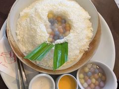 咸蛋黄冰-Cheevit Cheeva(Sirimangkalajarn)