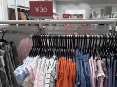 -H&M(华润万象城店)
