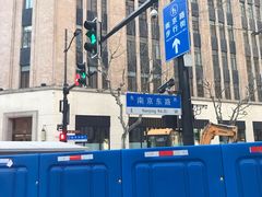 -新世界新丸中心-地下停车场