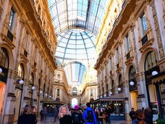 -文艺复兴百货(米兰大教堂广场店)