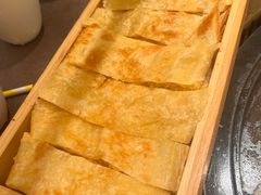 -锅飘飘·东北铁锅炖(雨花客厅店)