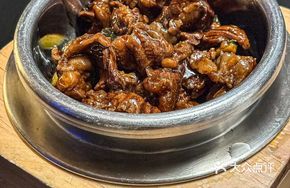 Slow-Cooked Angus Rib Pot