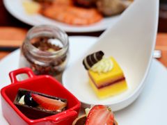 甜品糕点-武汉世茂希尔顿酒店·汇·全日餐厅