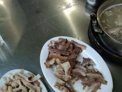 -阿婆东山羊肉店(鸿港海鲜批发市场店)