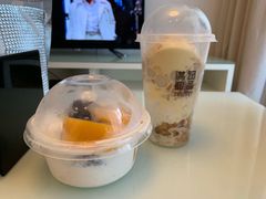 -满记甜品(巴黎春天宝山店)