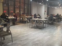 大堂-凤凰路何眼镜香辣蟹(花果园店)