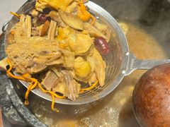 -芸山季·云南山珍菌火锅(人民广场来福士店)