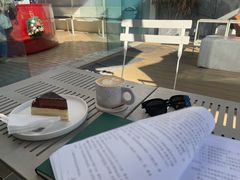 -UNI UNI(环亚凯瑟琳店)