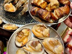 -围炉肉舍•炭烤活鳗•丹东海鲜烤肉(步行街店)