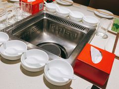 -海底捞火锅鲜切牛肉主题店(长寿路店)