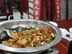 -湖南人家湘菜馆(镇江路店)