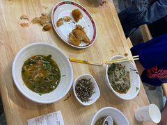 -胡仕光陵水酸粉