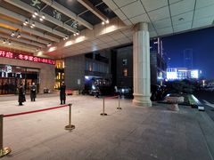 -驿都金陵大酒店-停车场