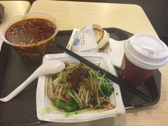 -魏家凉皮(北京南站店)