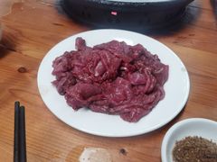 -五指山生态小黄牛(皮皮虾海鲜广场店)