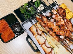 月半松板肉-月半小炉焖烤