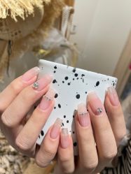 -NEW LOOK-绿麓 · 美甲美睫脱毛工作室